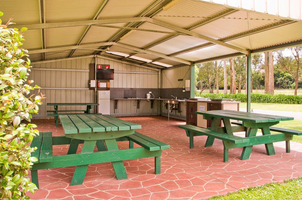 Warragul Gardens Holiday Park Bagian luar foto