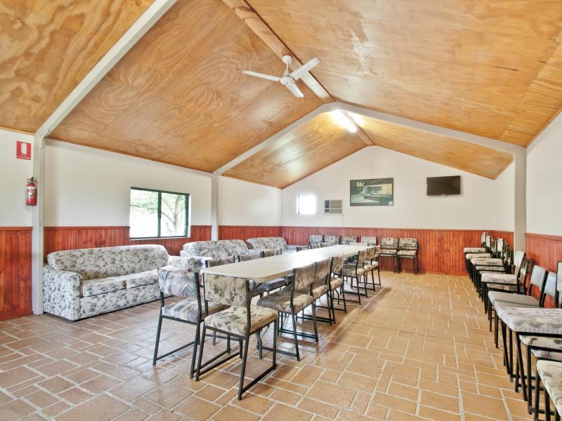 Warragul Gardens Holiday Park Bagian luar foto