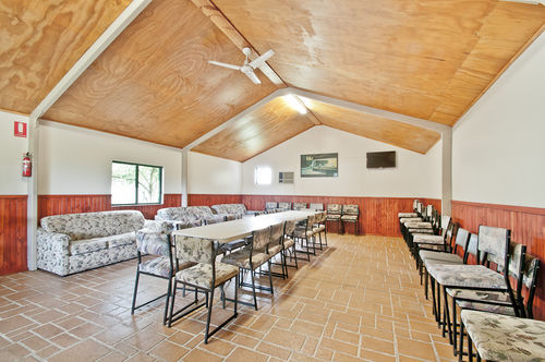 Warragul Gardens Holiday Park Bagian luar foto