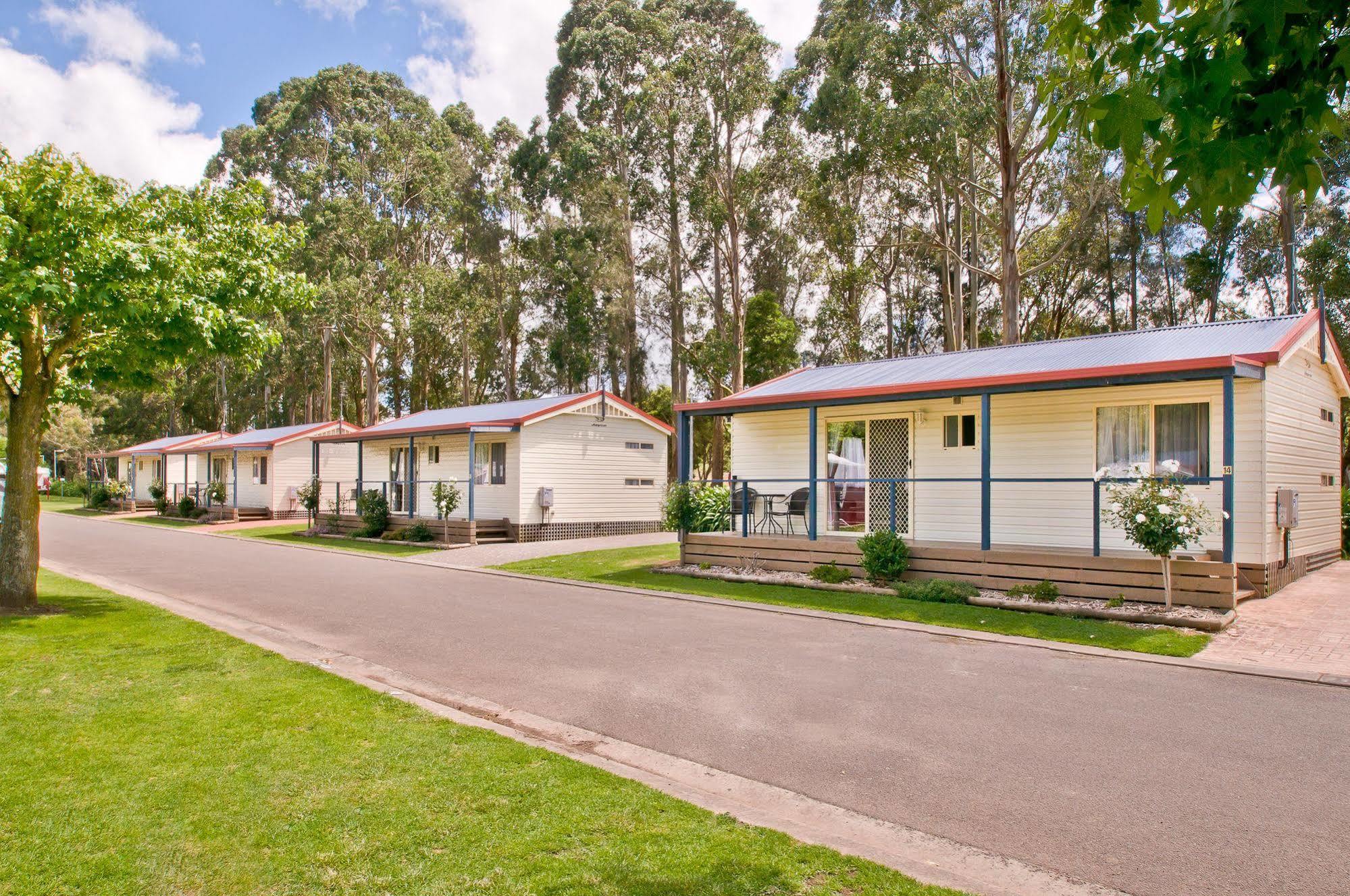 Warragul Gardens Holiday Park Bagian luar foto