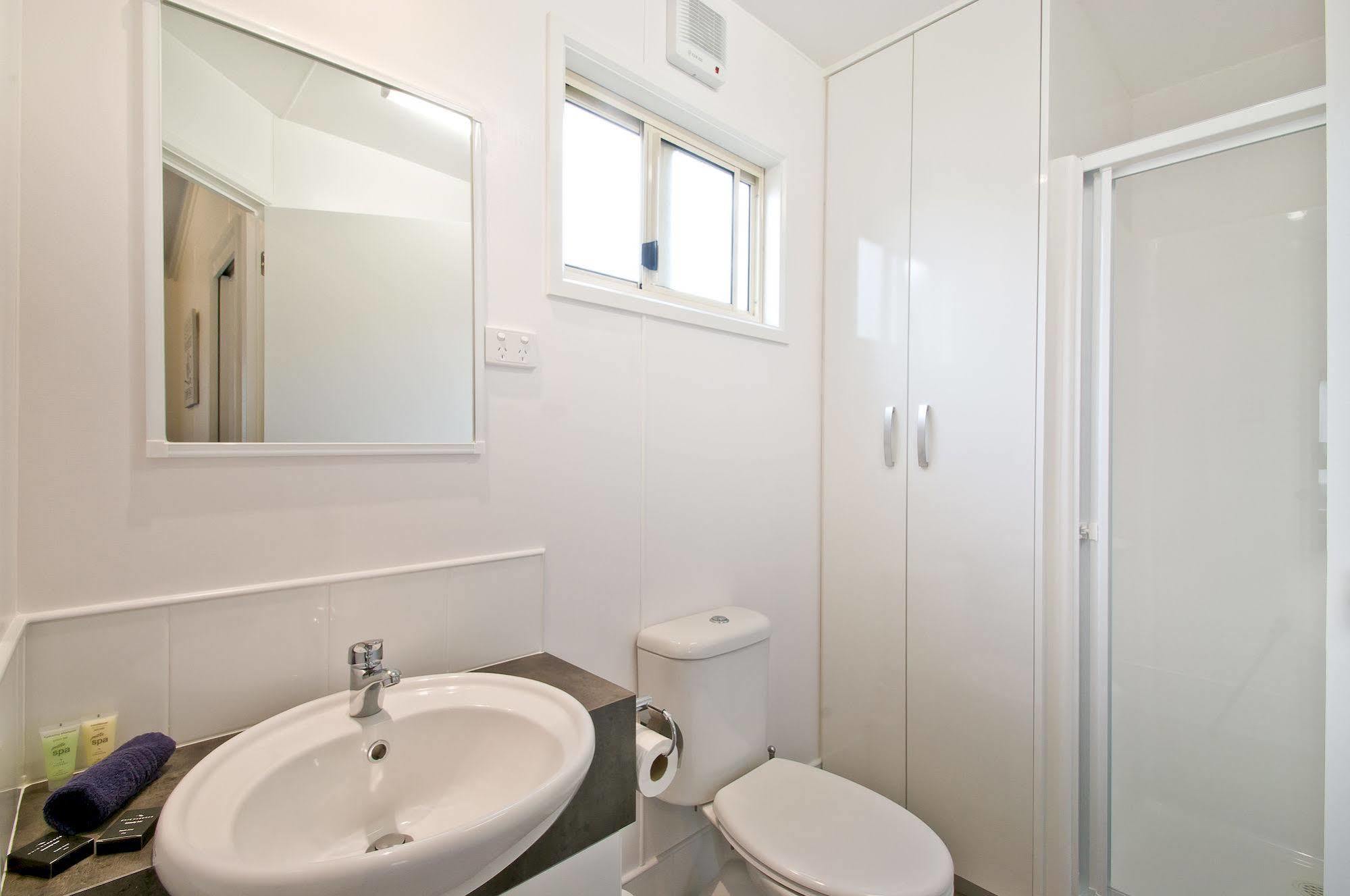 Warragul Gardens Holiday Park Bagian luar foto