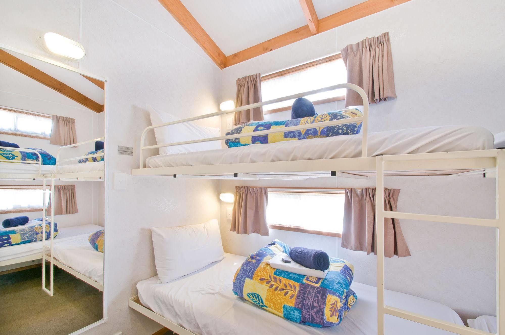 Warragul Gardens Holiday Park Bagian luar foto